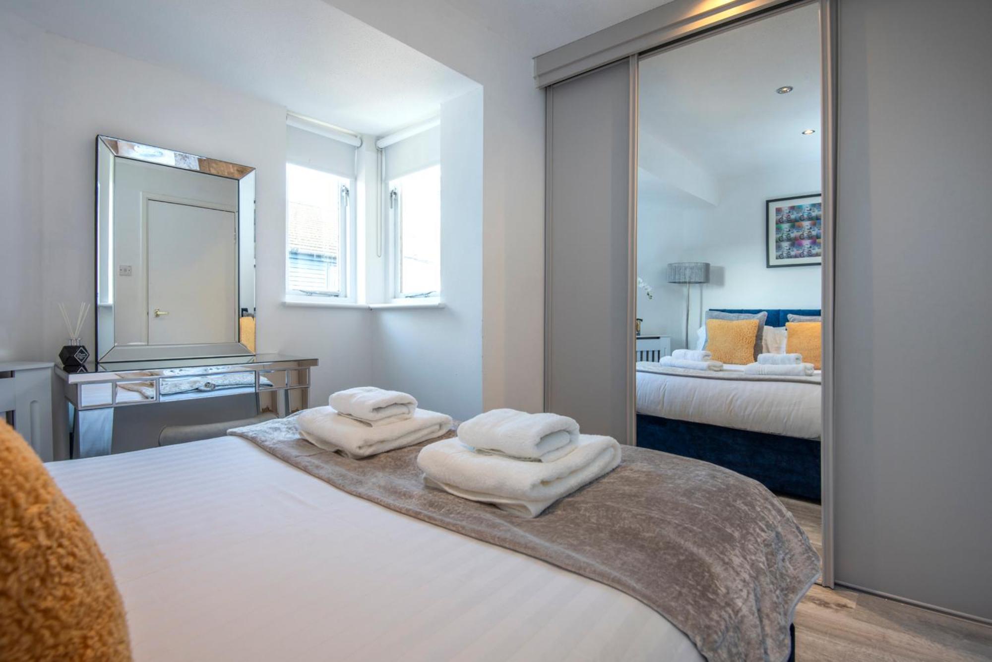 2 Bed Town House With Garden In Hackney, London Daire Dış mekan fotoğraf
